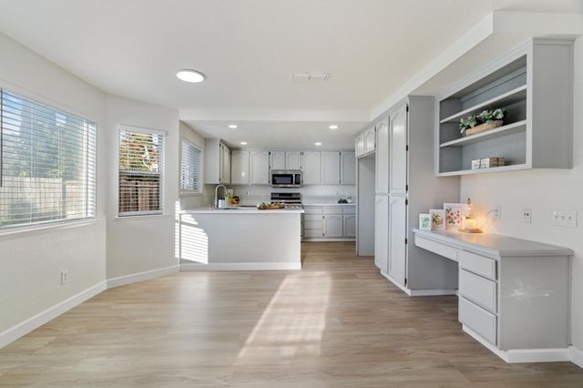 4721 Mapleplain Ave, Elk Grove, CA 95758