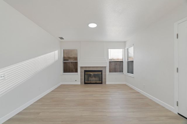 4721 Mapleplain Ave, Elk Grove, CA 95758