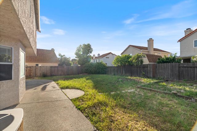 4721 Mapleplain Ave, Elk Grove, CA 95758