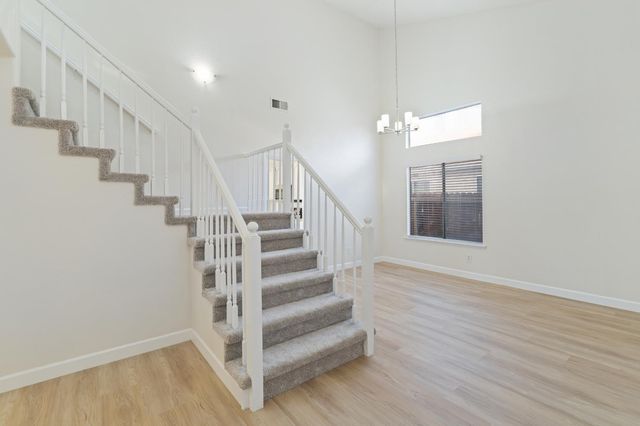 4721 Mapleplain Ave, Elk Grove, CA 95758