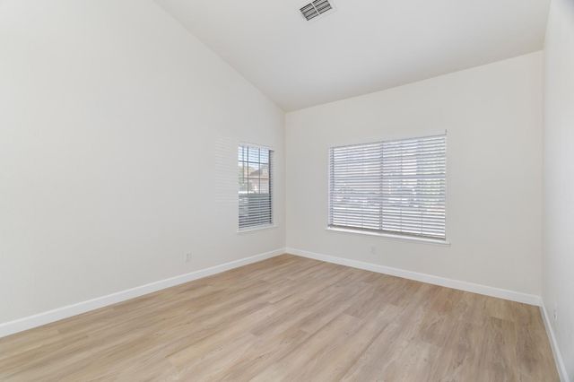 4721 Mapleplain Ave, Elk Grove, CA 95758