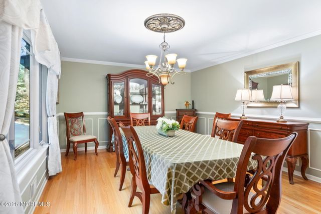 21 Stoney Brook Road, Holmdel, NJ 07733