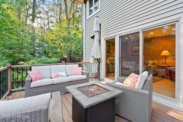 21 Stoney Brook Road, Holmdel, NJ 07733