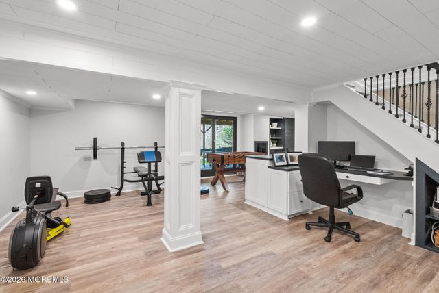 21 Stoney Brook Road, Holmdel, NJ 07733