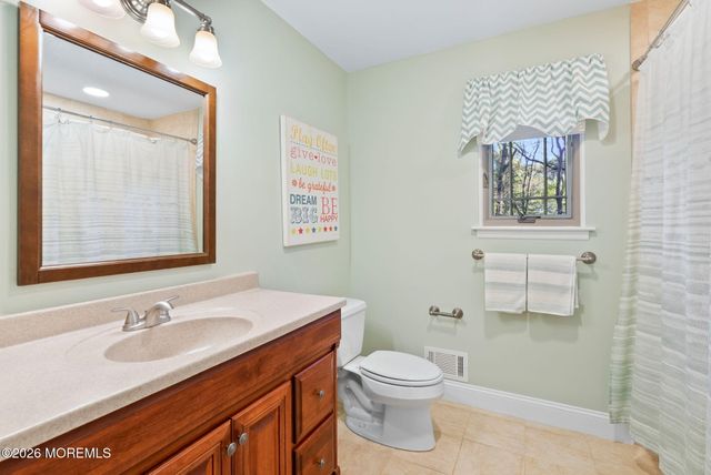 21 Stoney Brook Road, Holmdel, NJ 07733