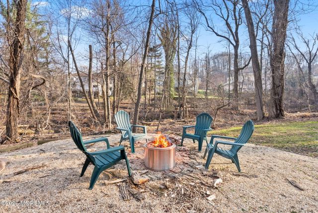 21 Stoney Brook Road, Holmdel, NJ 07733