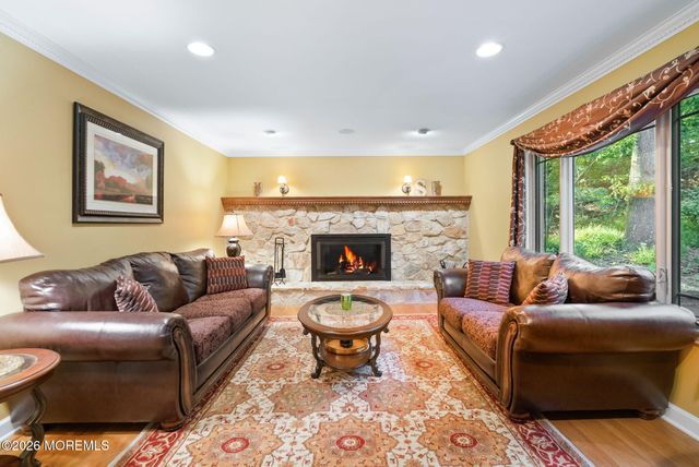 21 Stoney Brook Road, Holmdel, NJ 07733