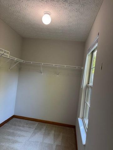 6448 Walden Circle, Dublin, OH 43016