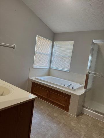 6448 Walden Circle, Dublin, OH 43016