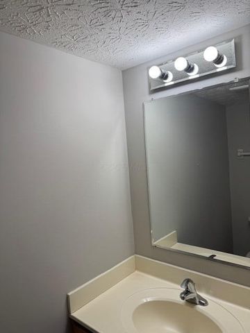 6448 Walden Circle, Dublin, OH 43016