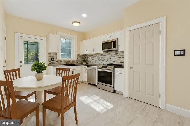 9 S 51ST ST, Philadelphia, PA 19139