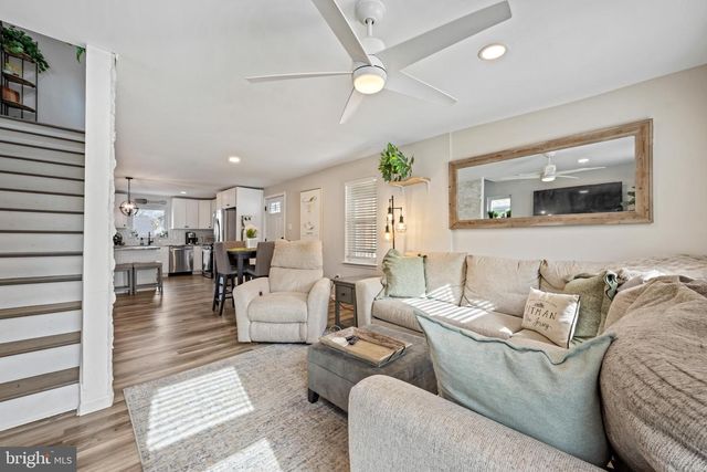 215 BOULEVARD AVE, Pitman, NJ 08071