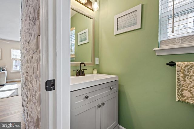 215 BOULEVARD AVE, Pitman, NJ 08071