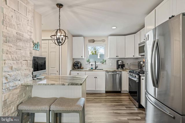 215 BOULEVARD AVE, Pitman, NJ 08071