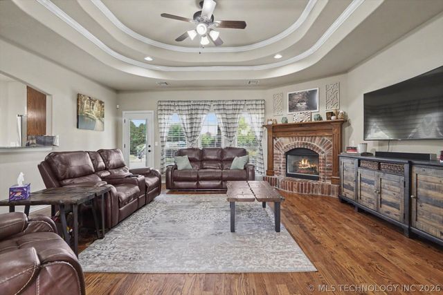 24253 E 145th Street S, Coweta, OK 74429
