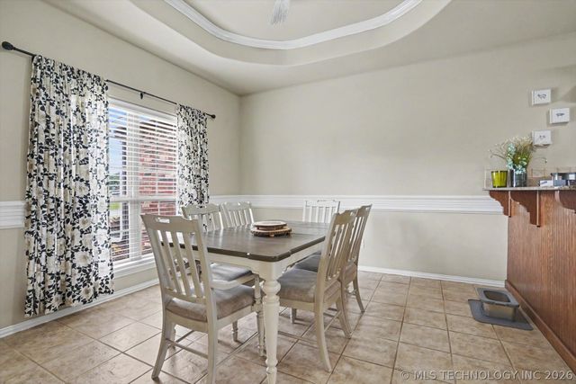 24253 E 145th Street S, Coweta, OK 74429