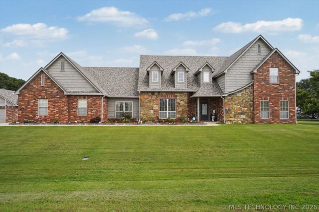 24253 E 145th Street S, Coweta, OK 74429