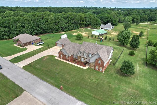 24253 E 145th Street S, Coweta, OK 74429