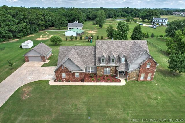 24253 E 145th Street S, Coweta, OK 74429