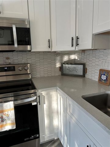 1333 SHADY PINE WAY D, Tarpon Springs, FL 34688