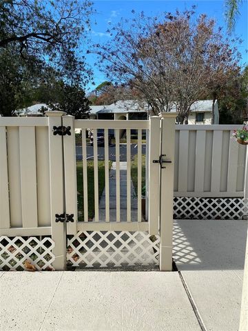 1333 SHADY PINE WAY D, Tarpon Springs, FL 34688