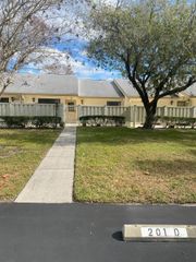 1333 SHADY PINE WAY D, Tarpon Springs, FL 34688
