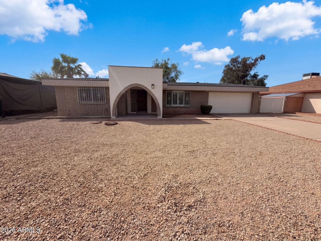4427 W DAHLIA Drive, Glendale, AZ 85304 — exterior