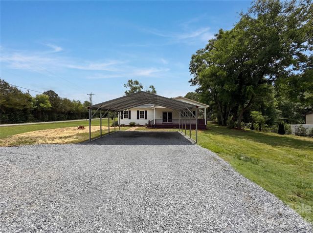345 Mount Pleasant Road N, Mount Pleasant, NC 28124