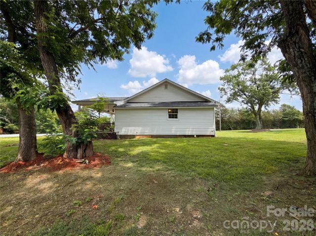 345 Mount Pleasant Road N, Mount Pleasant, NC 28124