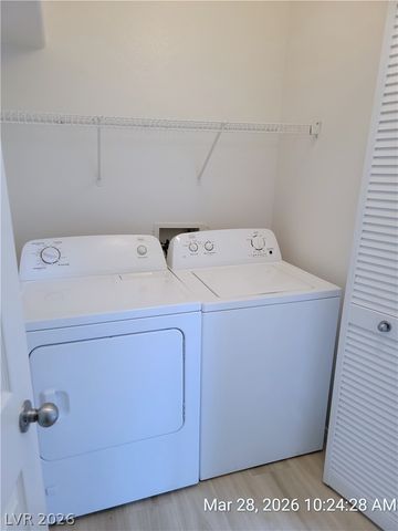 10516 Soneto Creek Court, Las Vegas, NV 89129