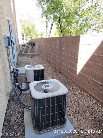 10516 Soneto Creek Court, Las Vegas, NV 89129