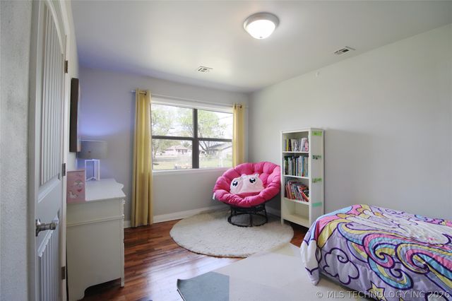 710 S 5th Street, Morris, OK 74445