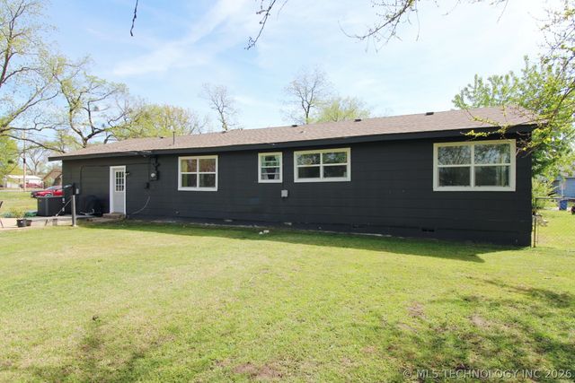 710 S 5th Street, Morris, OK 74445