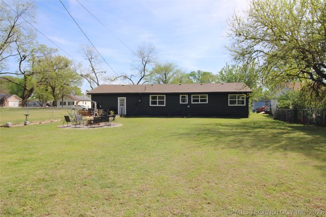710 S 5th Street, Morris, OK 74445