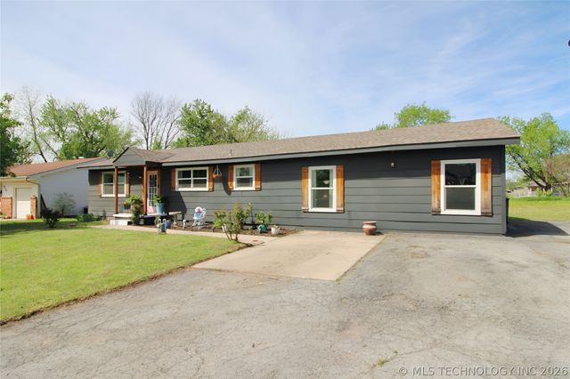 710 S 5th Street, Morris, OK 74445