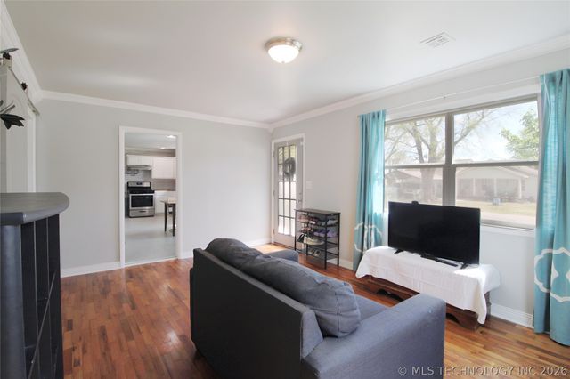 710 S 5th Street, Morris, OK 74445