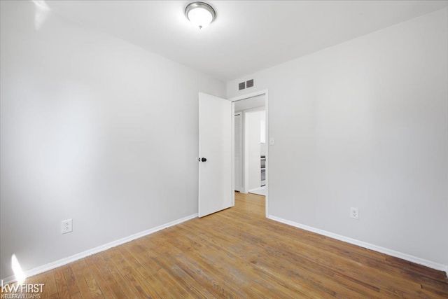 825 Wilson Avenue, Clawson, MI 48017
