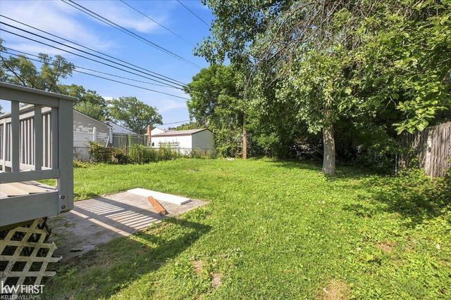 825 Wilson Avenue, Clawson, MI 48017