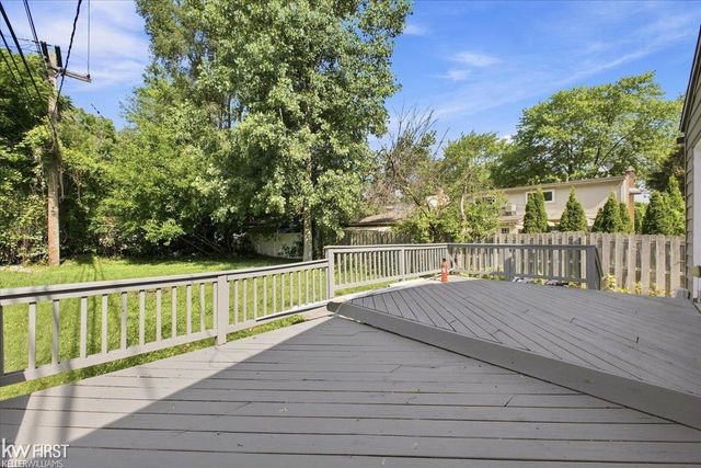 825 Wilson Avenue, Clawson, MI 48017