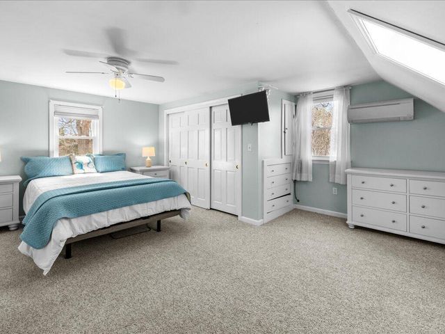17 Swallow Street, Teaticket, MA 02536