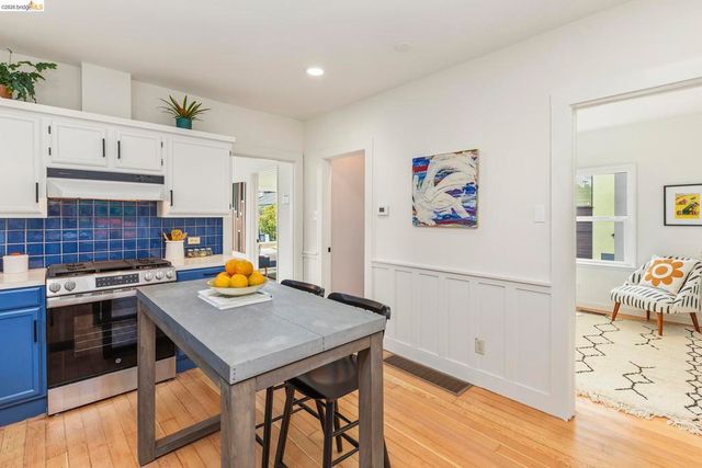 4025 Webster St, Oakland, CA 94609