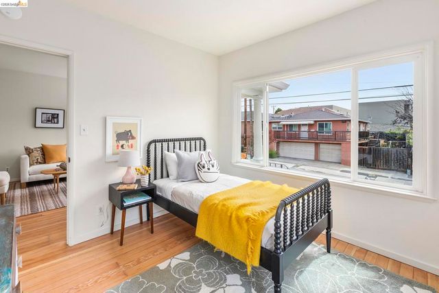 4025 Webster St, Oakland, CA 94609