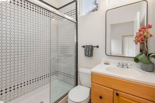 4025 Webster St, Oakland, CA 94609