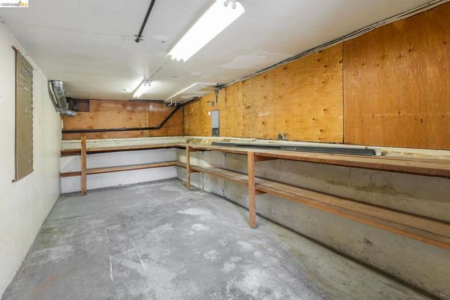 4025 Webster St, Oakland, CA 94609