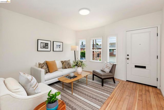 4025 Webster St, Oakland, CA 94609