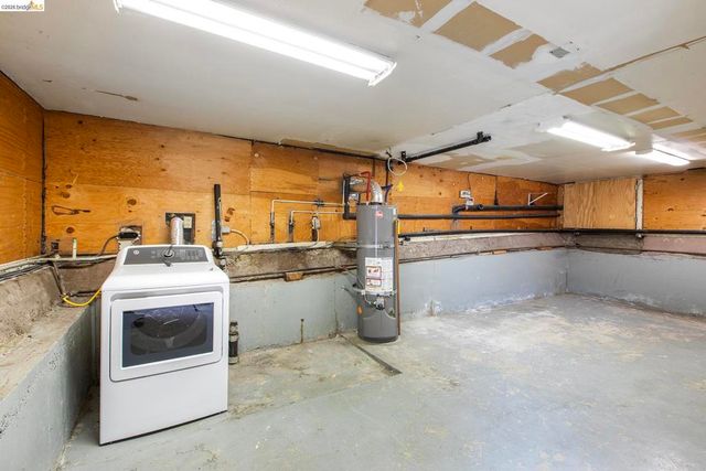4025 Webster St, Oakland, CA 94609