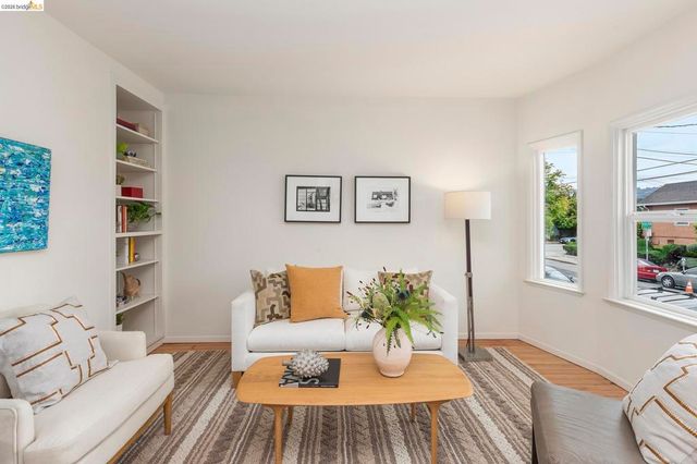 4025 Webster St, Oakland, CA 94609