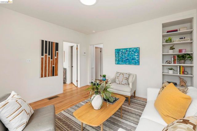 4025 Webster St, Oakland, CA 94609