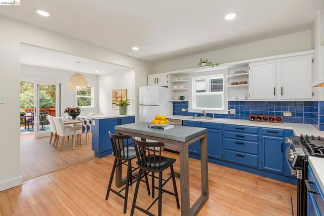 4025 Webster St, Oakland, CA 94609