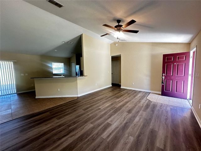 18 PINE CIRCLE, Ocala, FL 34472